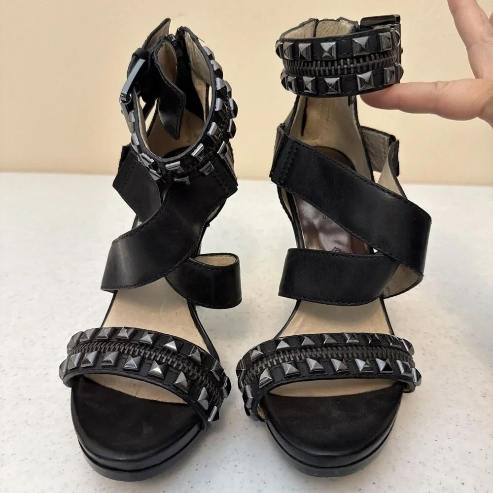 MICHAEL Michael Kors Rock N Roll Black Studded Stiletto Heels Size 8 M JL307